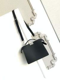 Picture of Fendi Handbags _SKUfw239246416fw